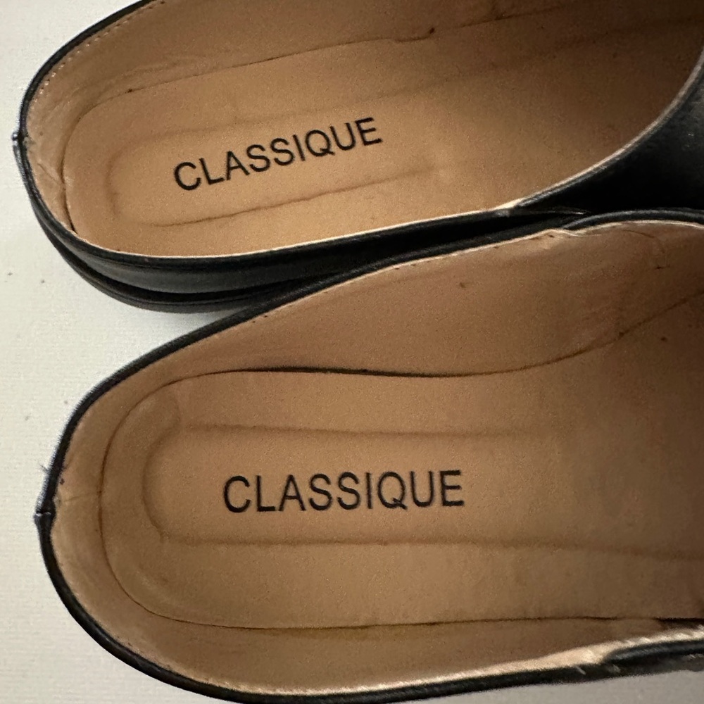 Classique Comfort Mule - Picture 8 of 11